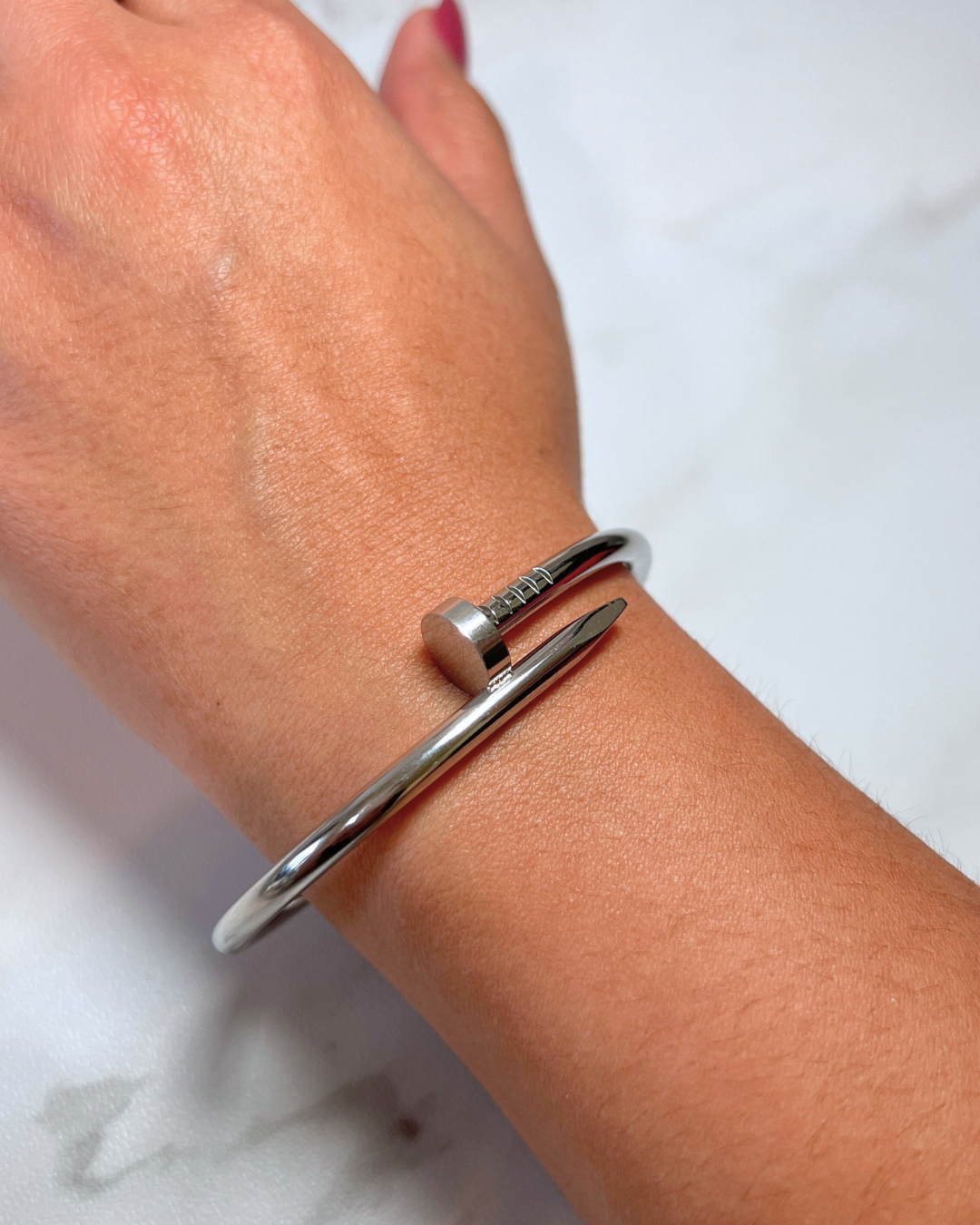 Clavo Bangle