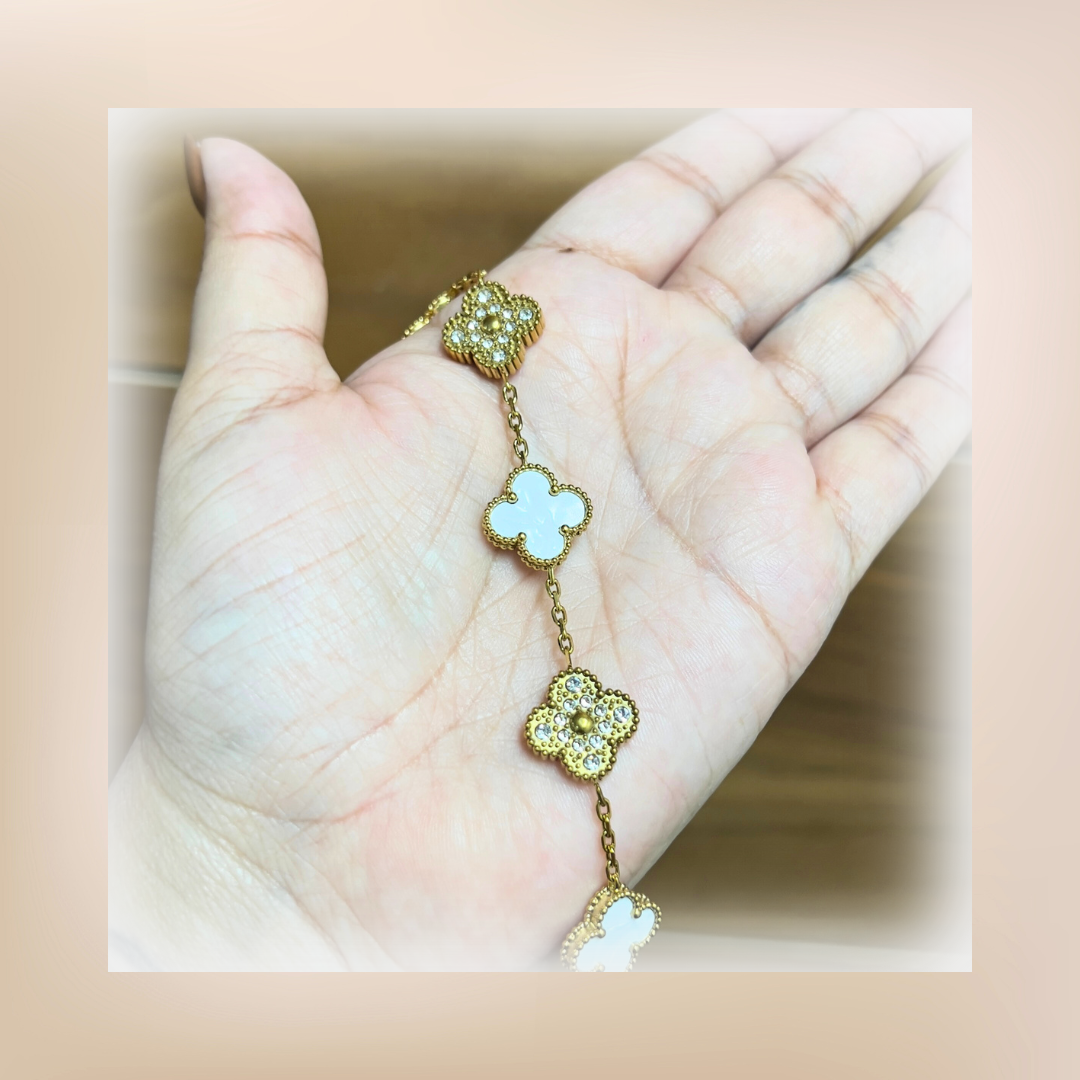 Luxxe Clover Bracelets