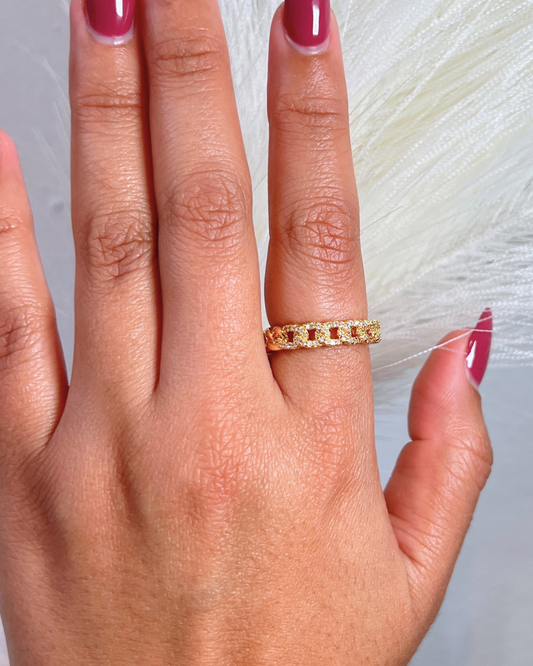 Curb Luxxe CZ Ring