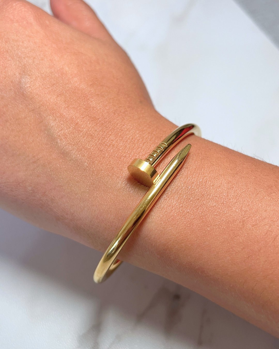 Clavo Bangle