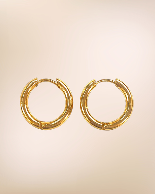 Classic Huggie Hoops
